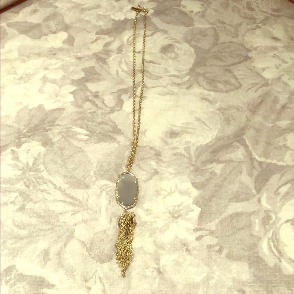 Kendra Scott necklace